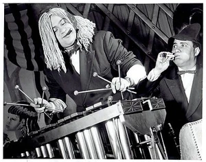 1944 Vintage Photo Nate Wexler & Pappy Schwartz Orchestra play xylophone in NYC - Picture 1 of 2