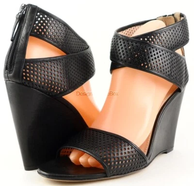 $398 ELIE TAHARI MAXINE Cuñas de Diseñador Cuero Perforado Negro 9.5 EU 40.5  Foto 1 de 4