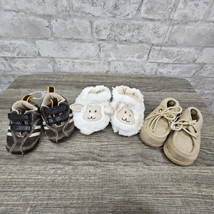 Lot of 3 infant boy shoes size 1-2 3-6 months - Picture 1 of 4