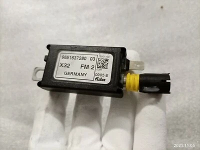 Citroën C5 II Break 2005 RE Amplificatore antenna ricezione radio 9651637280 - Immagine 1 di 4