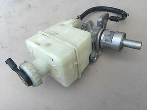 RANGE ROVER L322 ABS BRAKE MASTER CYLINDER + RESERVOIR BRAKE FLUID SJJ000040  - Picture 1 of 6