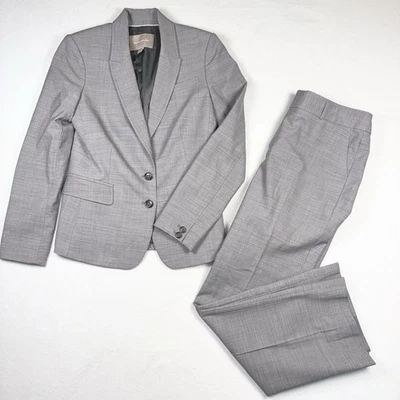 Terno Feminino Banana Republic Martin Fit - Blazer (Tamanho 6) Calça (Tamanho 8P) Cinza Claro - Imagem 1 de 4