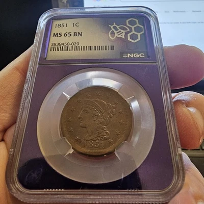 Núcleo roxo 1851 trançado 1C NGC MS 65 BN - Imagem 1 de 3