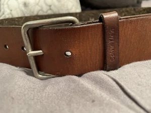Women’s Calvin Klein 34” Length x 2” Width Brown Leather Belt - Picture 1 of 9