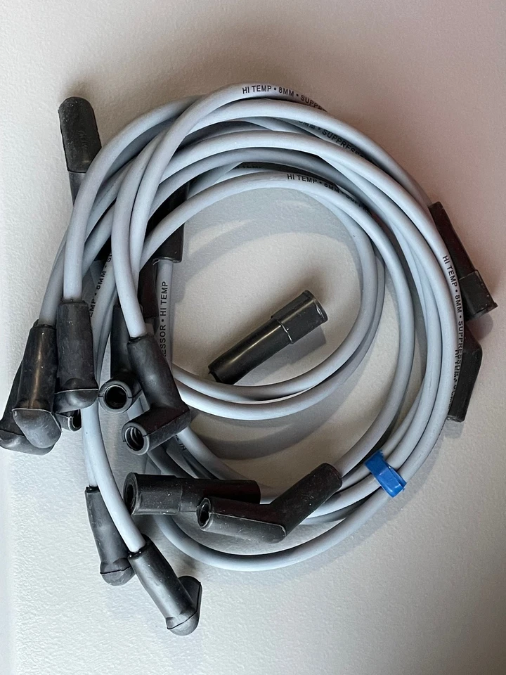 Camioneta Chevrolet Chevy GMC finales de 1955-1972 cables de bujía V-8 265, 283 y 327 Foto 1 de 1