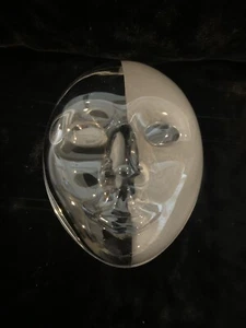 Two Tone Glass small Face Figurine paperweight Decor pre-owned . - Picture 1 of 12