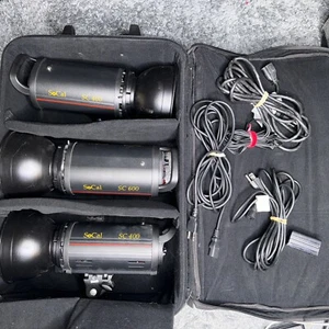 SoCal Lighting Studio 2) SC 400 & SC600 Watt Monolights w/case & w/bulbs - Picture 1 of 7