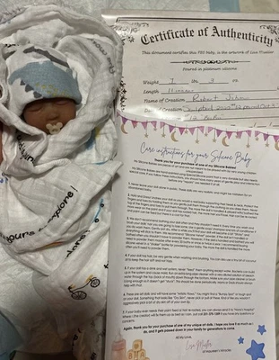 Bebé niño étnico AA de silicona de cuerpo completo prematuro Foto 1 de 4