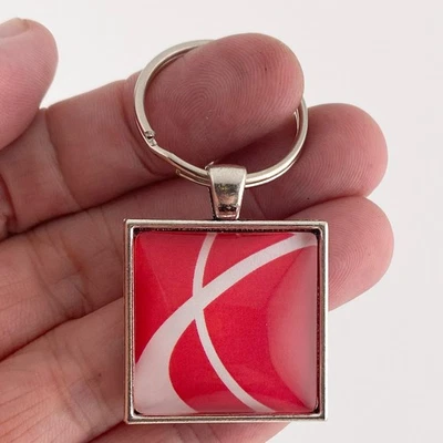 Emblema de la Corporación Vintage Saturn Emblema Insignia Emblema Emblema 1" x 1" Llavero Cuadrado Foto 1 de 4