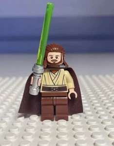 Lego Star Wars Minifigure Jedi Qui-Gon Jinn Breathing Apparatus Lightsaber 9499! - Picture 1 of 4