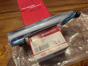 Kia Picanto 11-15 NEW GENUINE left side chrome door handle 826511Y020 16C - Picture 1 of 6