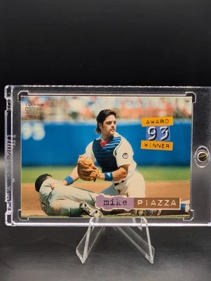 1994 Stadium Club Mike Piazza Golden Rainbow Rookie #140 Los Angeles Dodgers - Image 1 of 2