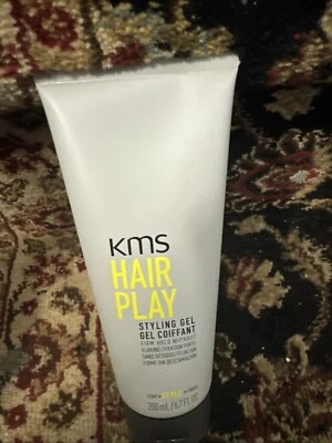 Gel de peinado kms Hair Play Foto 1 de 2