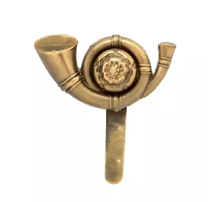 Gorra de infantería ligera Kings Own Yorkshire insignia latón metal - Imagen 1 de 1