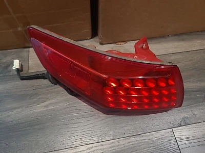 Luz trasera izquierda izquierda izquierda conductor Infiniti FX35 FX45 2003-2008 OEM A3918 DG1 USADA Foto 1 de 4