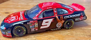 Bill Elliott 1:24 Diecast Car Muhammad Ali #9 2001 Dodge Action NASCAR - Picture 1 of 9