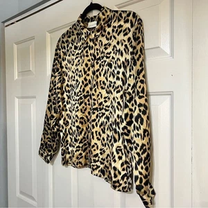 Liz Claiborne Petite Bluse Seide mit Knopfleiste Größe 4 Petite Leopard Gepardenmuster - Bild 1 von 4