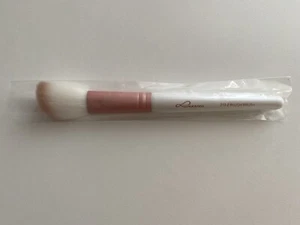 Neu +++ Luvia Cosmetics 213 Blush Brush +++ Make-up-Pinsel +++ NEU UVP 15 EUR - Bild 1 von 2