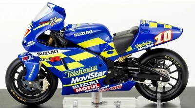 Suzuki GSV-R Kenny Roberts Jr 2002 Scala 1:24 Modellino MotoGP Numero 10 - Immagine 1 di 4