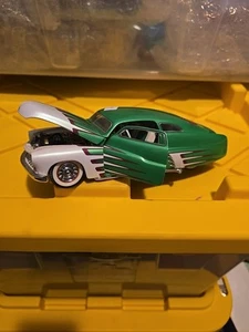 1996 Hot Wheels Legends GREEN 49 MERCURY MERC Scale 1:24 (A238) - Picture 1 of 3