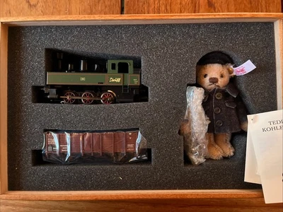 Steiff Bear/Marklin Train Limited Edition 1 of 1500 In Cedar Box. NIB COA- RARE! - Image 1 of 4