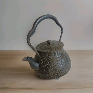 Antique TETSUBIN Nanbu Nambu Cherry Blossoms signed Japan Iron Tea Kettle Teapot - Picture 1 of 12