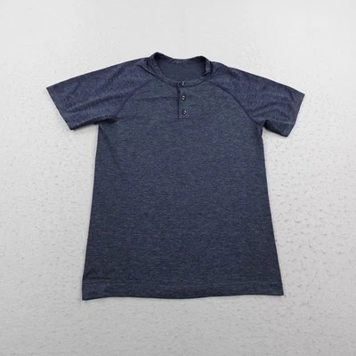 Camisa Lululemon Para Hombres Pequeña Azul Verde Rayas Metal Ventilación Tecnología Henley Performance Foto 1 de 4