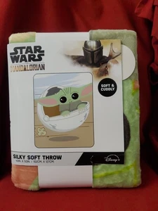 Star Wars Mandalorian Grogu seidig weich Überwurf 40 x 50 Zoll Neu - Bild 1 von 6