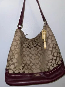 Coach Park Signature Wine Red/Tan Hobo Shoulder/ Crossbody Bag F23279 - Picture 1 of 5