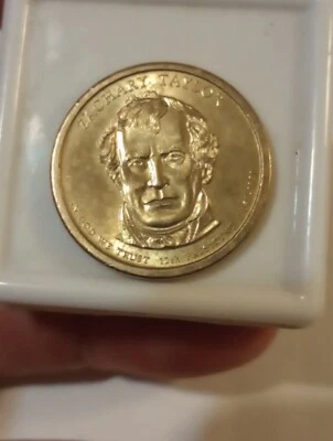 2009 P. MINT ZACHARY TAYLOR PRESIDENTIAL GOLD TONE DOLLAR - Image 1 of 2