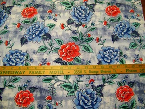 Tela de algodón floral azul marca crema de mantequilla Jo-Ann 2 1/2 yardas - Imagen 1 de 1