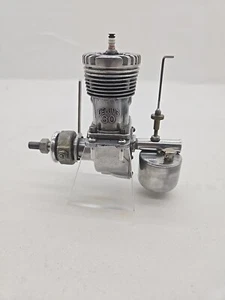 DELONG 30 1940s Spark Ignition Model Engine #2 M6 - Picture 1 of 5