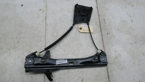 Regulador de ventana de puerta trasera derecha Volkswagen Passat 2016-2019 OEM 561839462 - Imagen 1 de 12