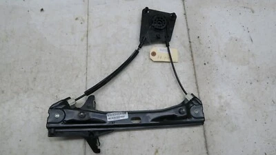 Regulador de ventana de puerta trasera derecha Volkswagen Passat 2016-2019 OEM 561839462 Foto 1 de 4