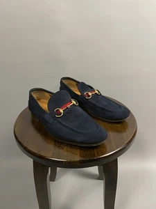 Gucci Damenschuhe dunkelblau Wildleder goldfarben Horsebit niedriger Absatz Halbschuhe Größe 5 - Bild 1 von 12