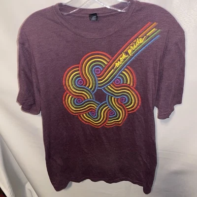 MOD Pizza Restaurante Cadena Mantener Mod Extraño Púrpura Camiseta Talla Mediana Orgullo Foto 1 de 4