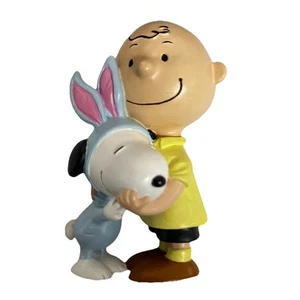 Snoopy and Charlie Brown Easter Bunny Outfit Figure UFS - Picture 1 of 2