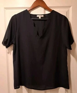 Nine Britton Black Short Sleeve Blouse with Scalloped Neck Line Medium - Picture 1 of 9