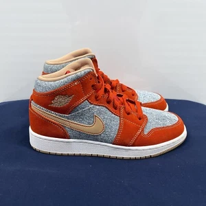 Excellent Nike AJ1 Mid SE - Air Jordan 1, Size 5Y / Womens 6.5 Hemp Dm4384 600 - Picture 1 of 9