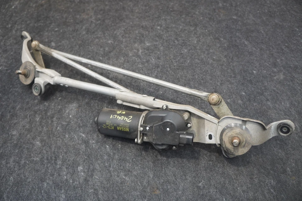 Elevación del motor limpiaparabrisas delantero 28800JF30A 28810JF30A Nissan GT-R 2009-20 Foto 1 de 4