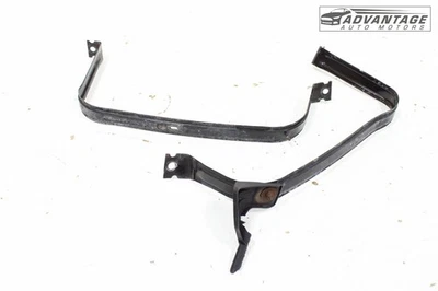 AUDI Q3 QUATTRO 2015-2018 JUEGO DE SOPORTES DE CORREA DE TANQUE DE GASOLINA TRASERO IZQUIERDO Y DERECHO OEM Foto 1 de 4