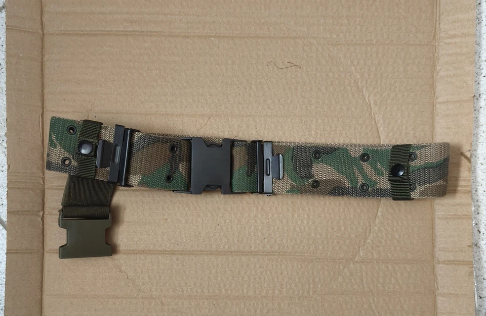 Cinturone Mimetico Tattico Esercito Softair Vigilanza Come Nuovo - Immagine 1 di 1