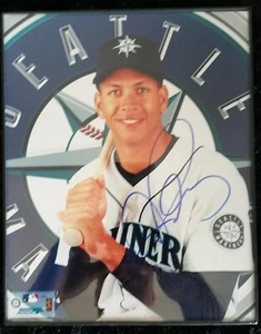 Alex Rodriguez Signed Autographed Glossy 8x10 Photo Seattle Mariners - Picture 1 of 1
