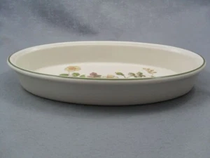 Marks & Spencer Autumn Leaves Ovale Backform - Bild 1 von 1