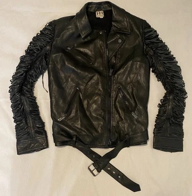 Chaqueta de moto de cuero de corte drapeado con cremallera y cinturón Haute Hippie Foto 1 de 4