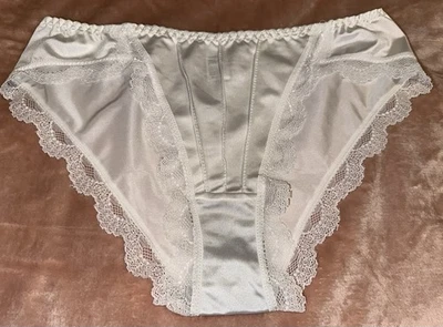 Bragas de bikini de satén y encaje suaves a la mantequilla de segunda piel XL NUEVAS Foto 1 de 4