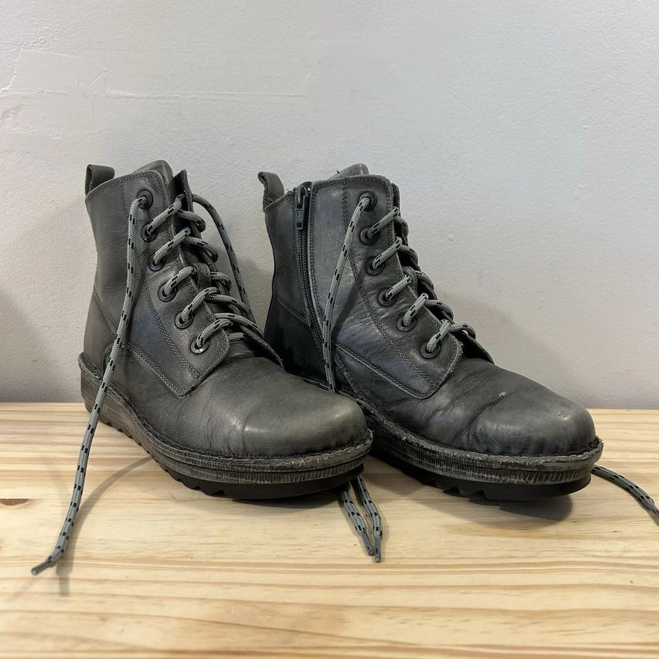 Botas grises de cuero Naot para mujer US 6 EU 37 Fairycore Cottagecore Grunge Foto 1 de 4