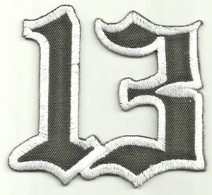 "13 LUCKY" MOTORCYCLE Patch Embroidered IRON ON or SEWN NEW !!! - Imagen 1 de 1