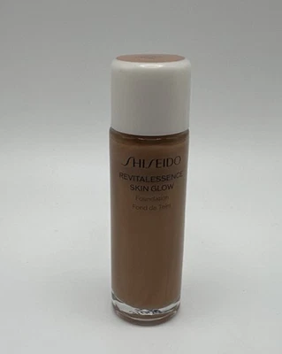Shiseido Revitalessence Skin Glow Foundation ~ 430 CEDAR ~ Mini Size .33 Fl Oz - Image 1 of 2