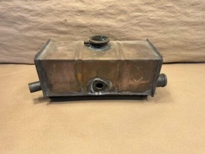 Tanque de cabezal de radiador de latón Jaguar XKE E-Type S1 3,8 OEM 37-3583 temprano Foto 1 de 4